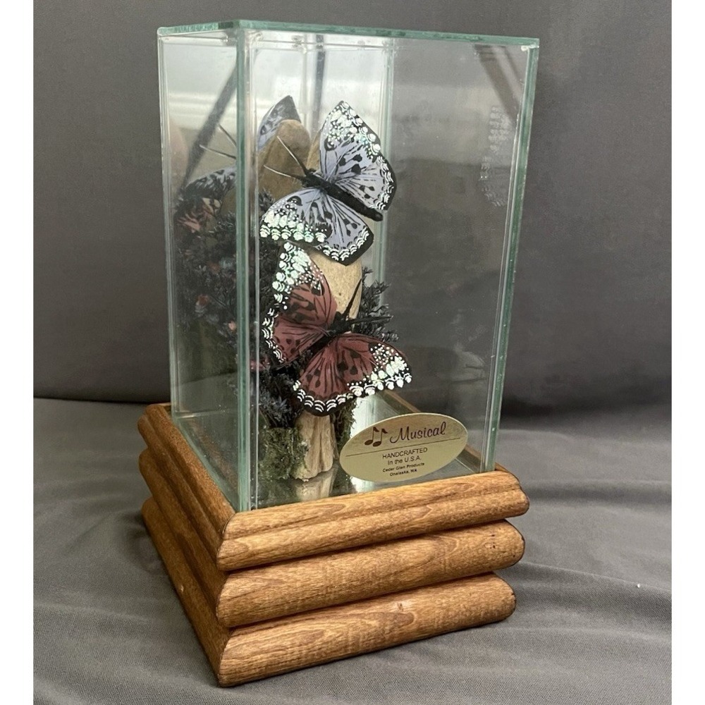 VTG Musical Floral Butterfly Wooden Handcrafted Shadow Box 70s‎ 80s Lara's theme